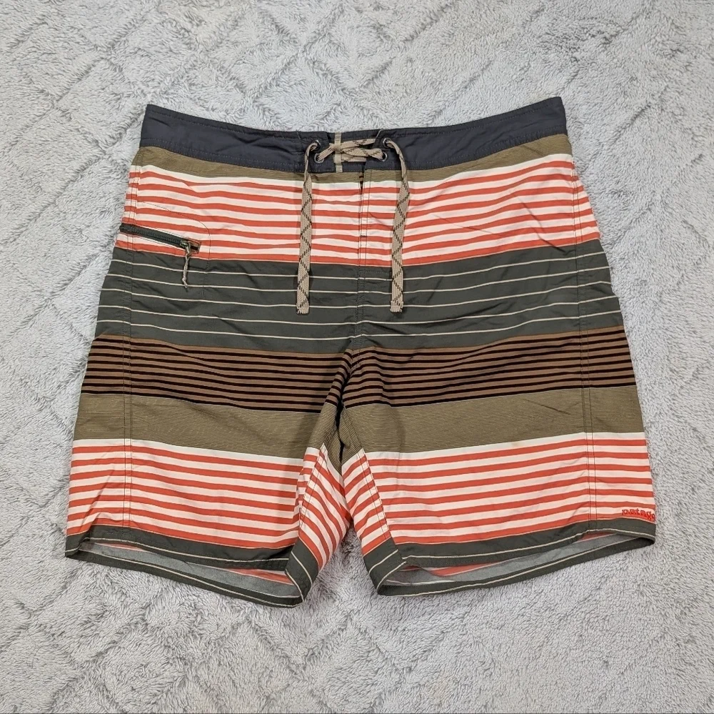 Patagonia Shorts Mens 35 Green Orange Stripe Wavefarer Board Swim Outdoor 8”